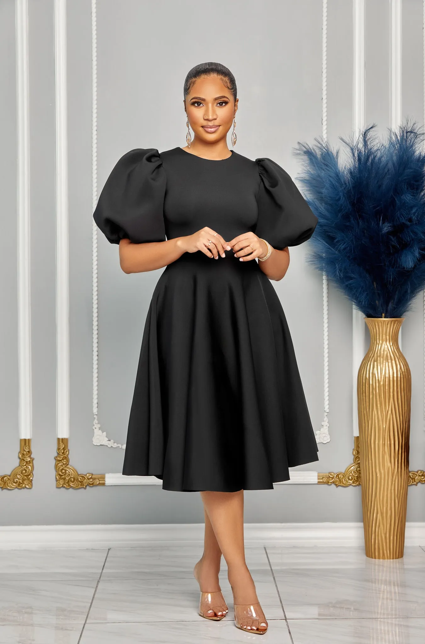 CHIC LADY BUBBLE SHORT SLEEVES FLARE MIDI DRESS (BLACK)