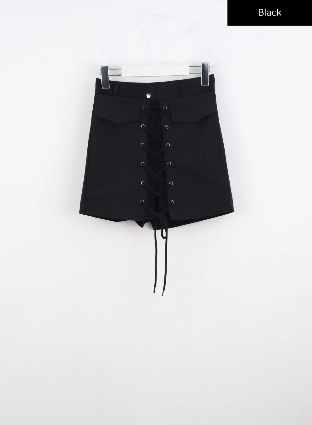 Eyelet Pocket Wrap Short CO330