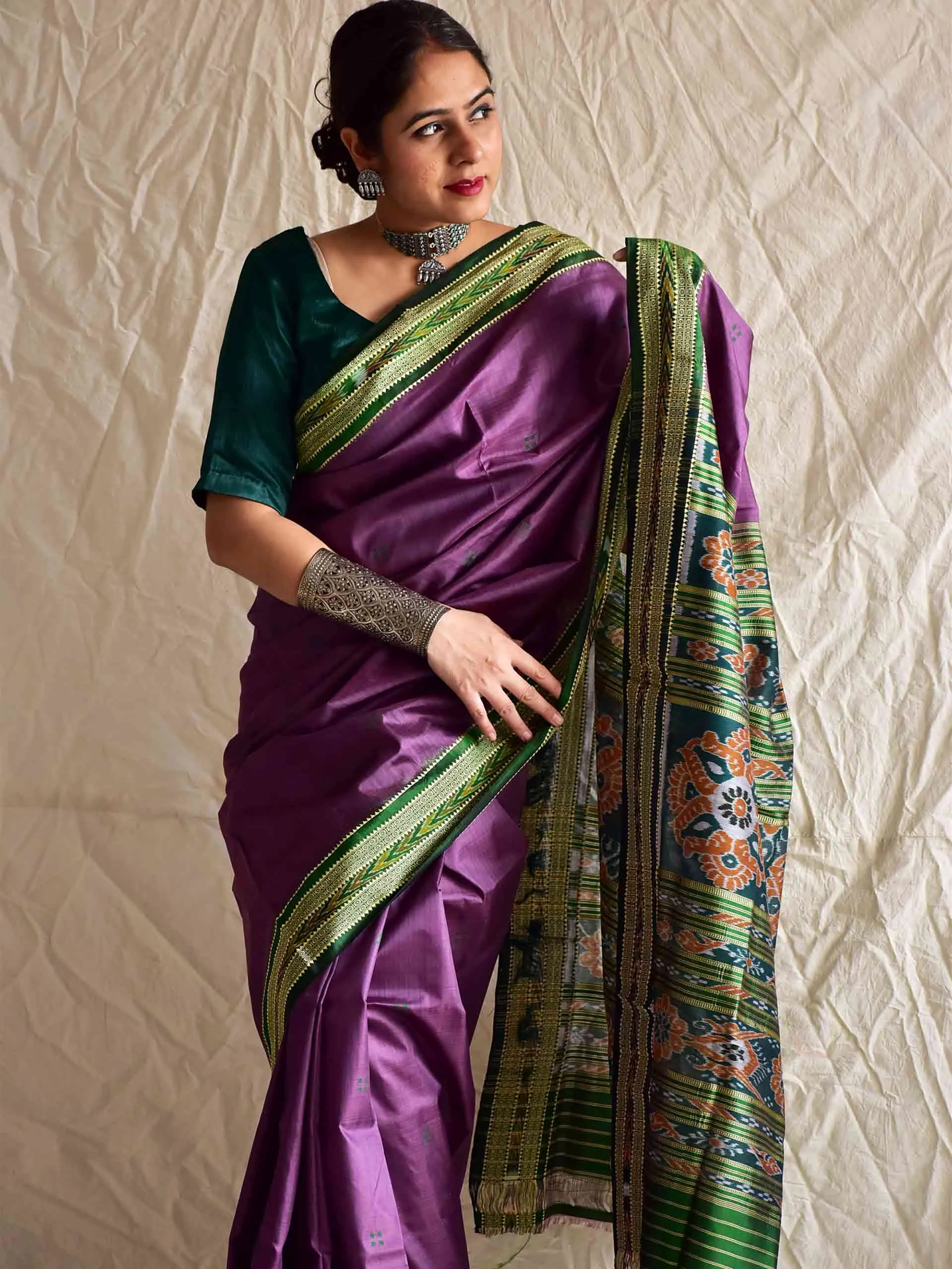 Ghangor - Handwoven ikat saree