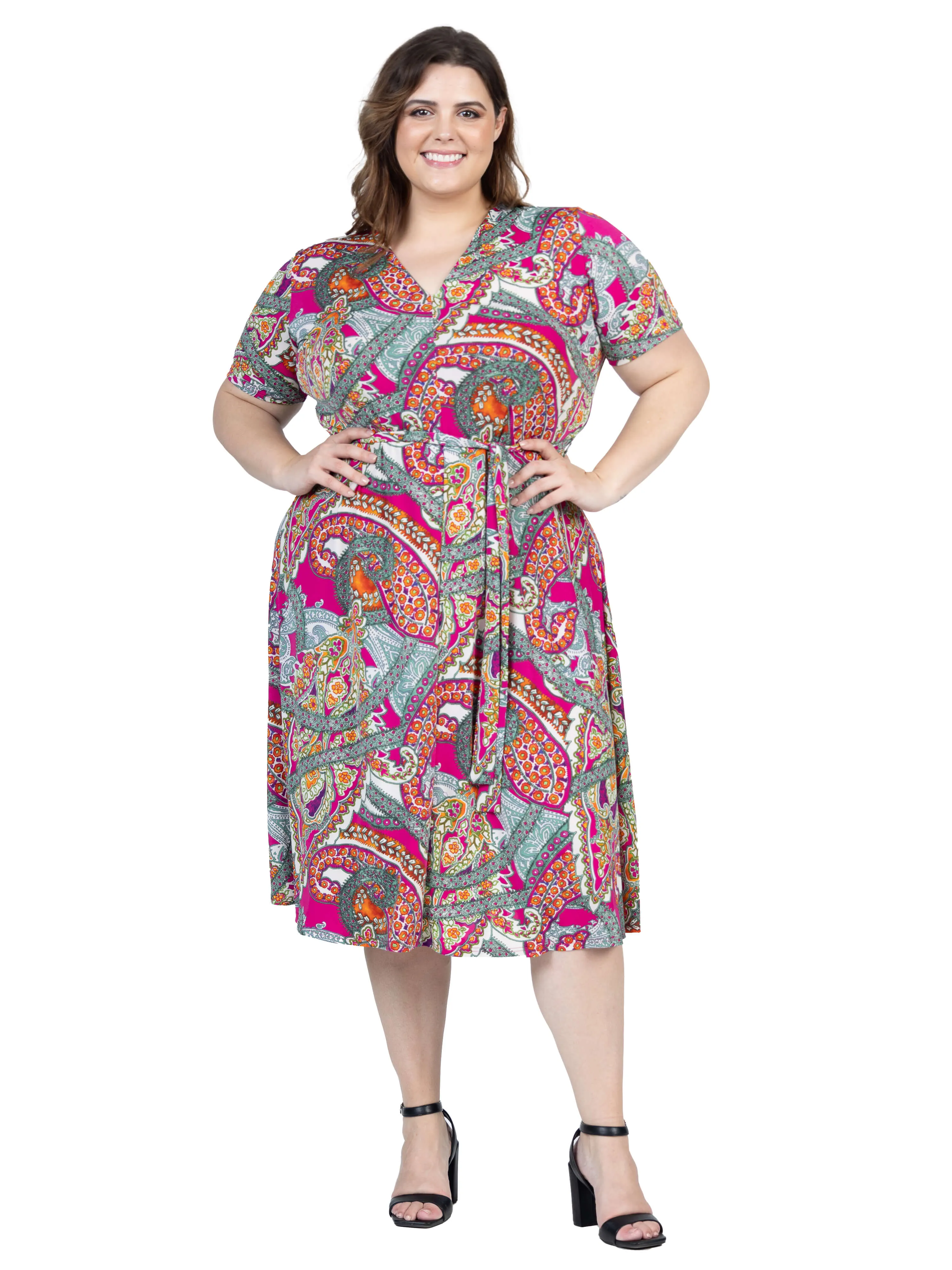 Plus Size Pink Paisley Short Sleeve Tie Waist Midi Dress